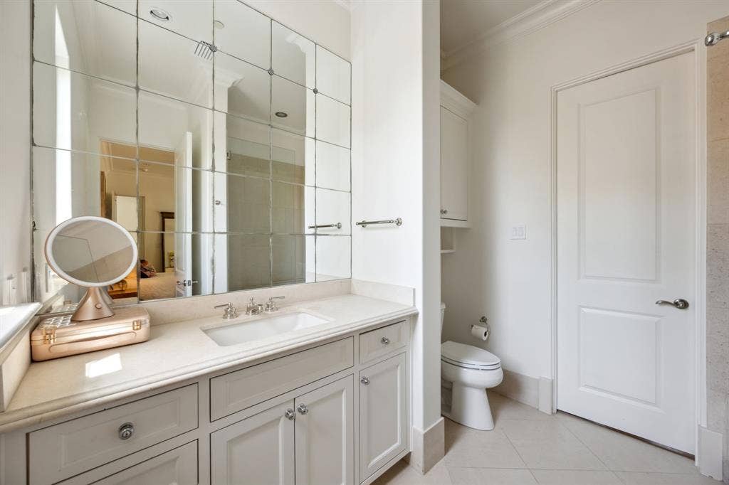 4222 Brookview Drive, Dallas, TX 75220 4222 Brookview Drive, Dallas, TX 75220