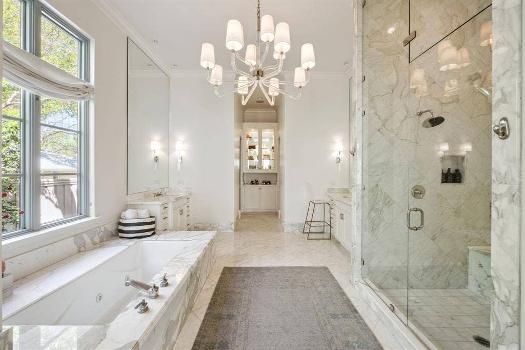 4222 Brookview Drive, Dallas, TX 75220 4222 Brookview Drive, Dallas, TX 75220
