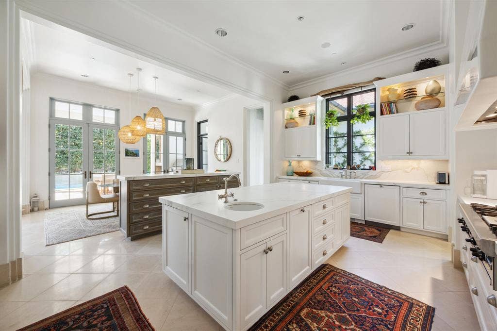 4222 Brookview Drive, Dallas, TX 75220 4222 Brookview Drive, Dallas, TX 75220