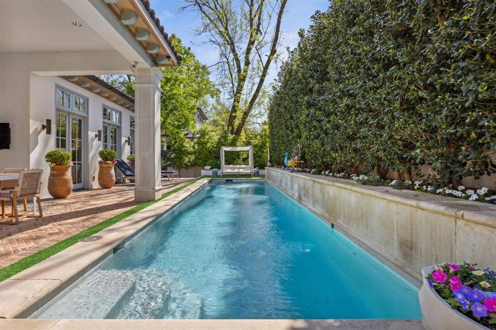 4222 Brookview Drive, Dallas, TX 75220 4222 Brookview Drive, Dallas, TX 75220