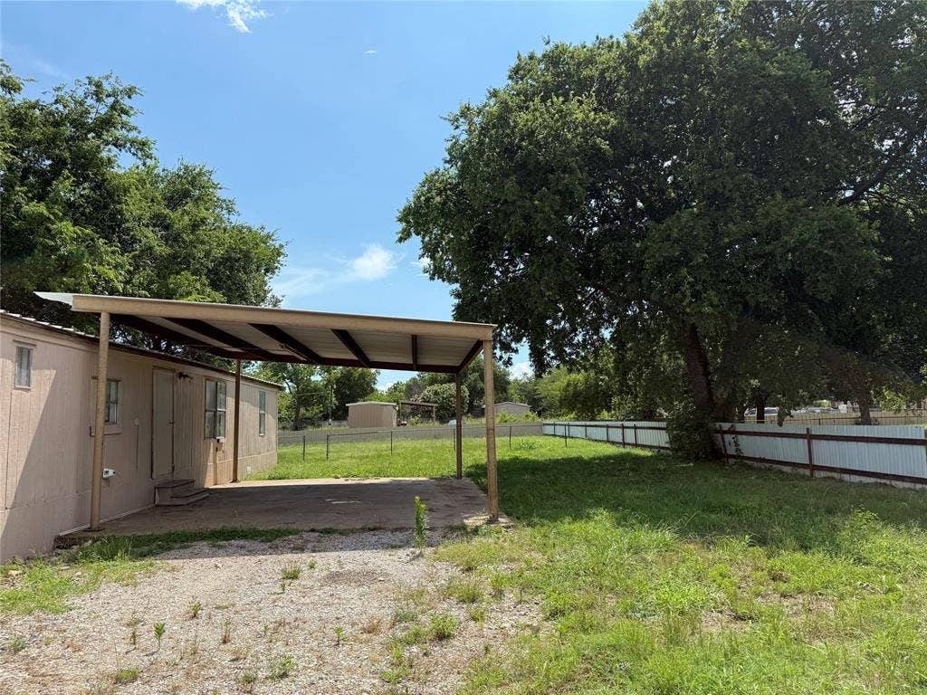 3277 Hidalgo, #B, Waxahachie, TX 75167