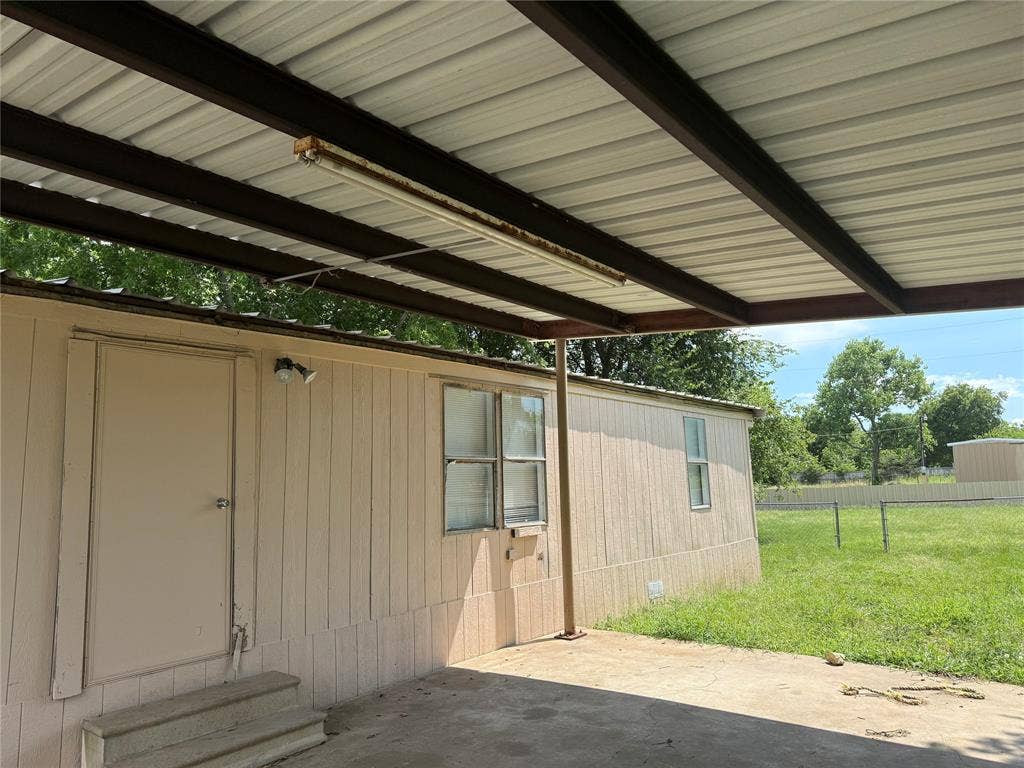 3277 Hidalgo, #B, Waxahachie, TX 75167