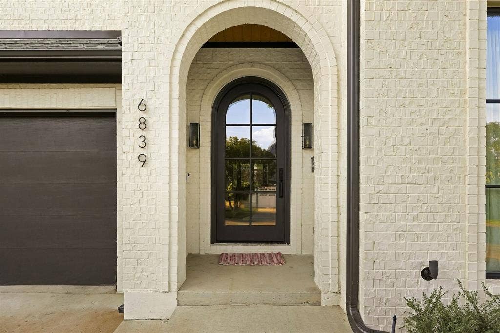 6839 Coronado Avenue, Dallas, TX 75214 6839 Coronado Avenue, Dallas, TX 75214