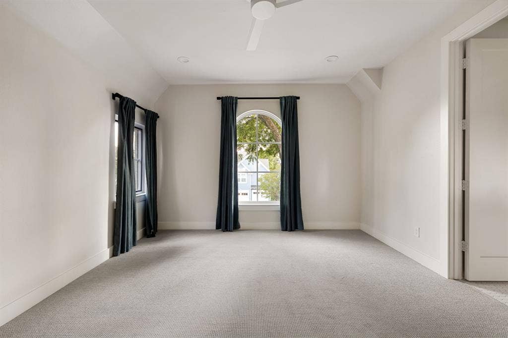 6839 Coronado Avenue, Dallas, TX 75214 6839 Coronado Avenue, Dallas, TX 75214