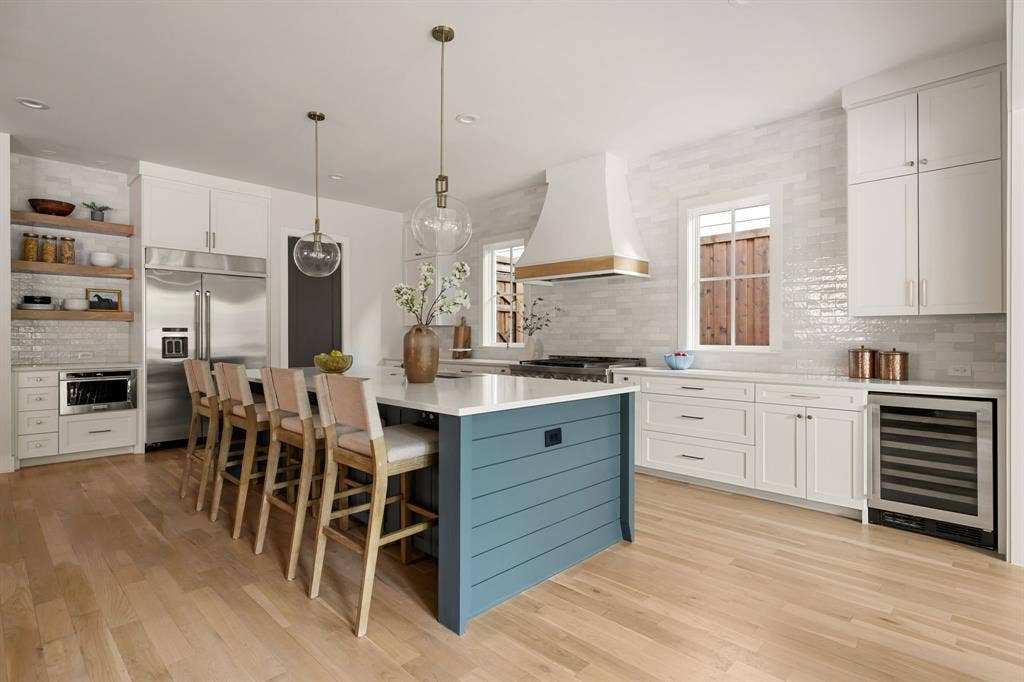 6839 Coronado Avenue, Dallas, TX 75214 6839 Coronado Avenue, Dallas, TX 75214