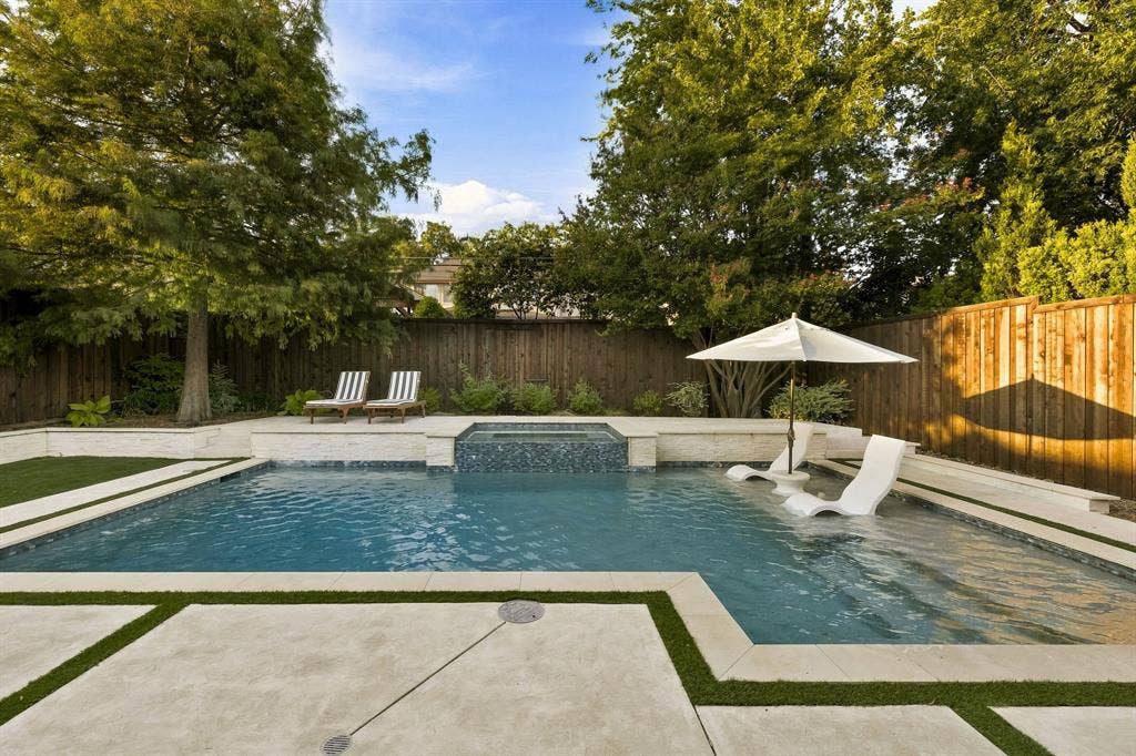 6839 Coronado Avenue, Dallas, TX 75214 6839 Coronado Avenue, Dallas, TX 75214