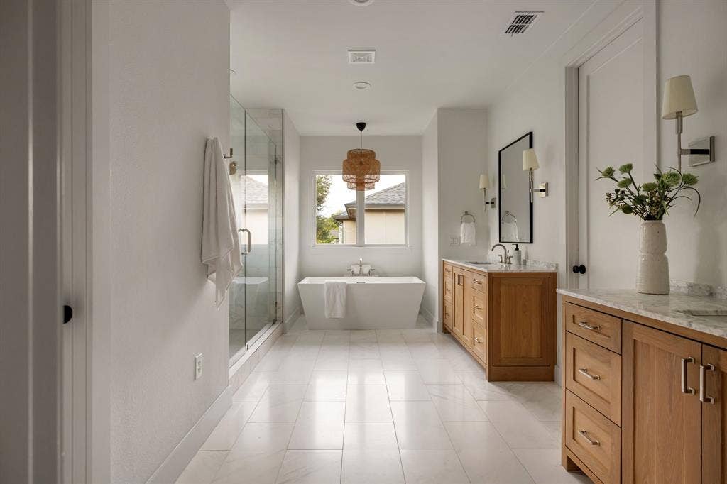6839 Coronado Avenue, Dallas, TX 75214 6839 Coronado Avenue, Dallas, TX 75214