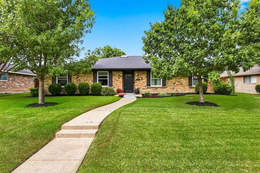 Property photo for 308 Canyon Valley Drive, Richardson, TX