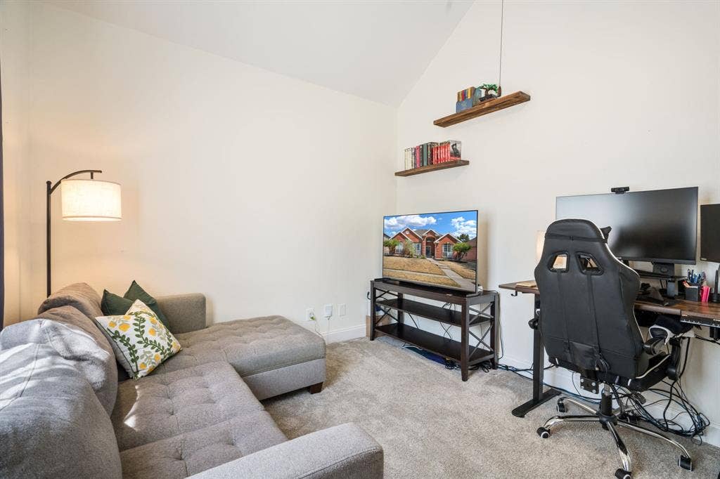 11414 Promenade Road, Frisco, TX 75035 Vaulted ceiling with suspended wood shelving
