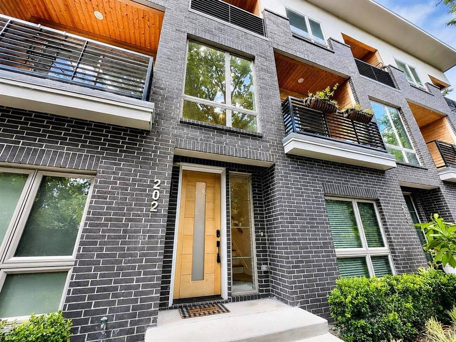 Property photo for 2620 Valley View Lane, #202, Farmers Branch, TX