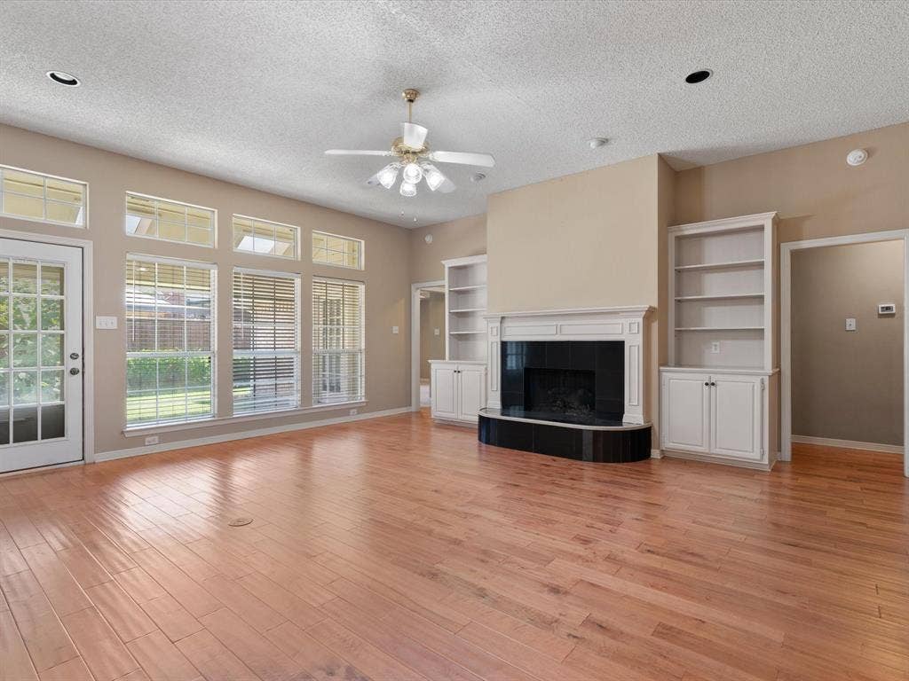 1404 Land Drive, Plano, TX 75093 1404 Land Drive, Plano, TX 75093