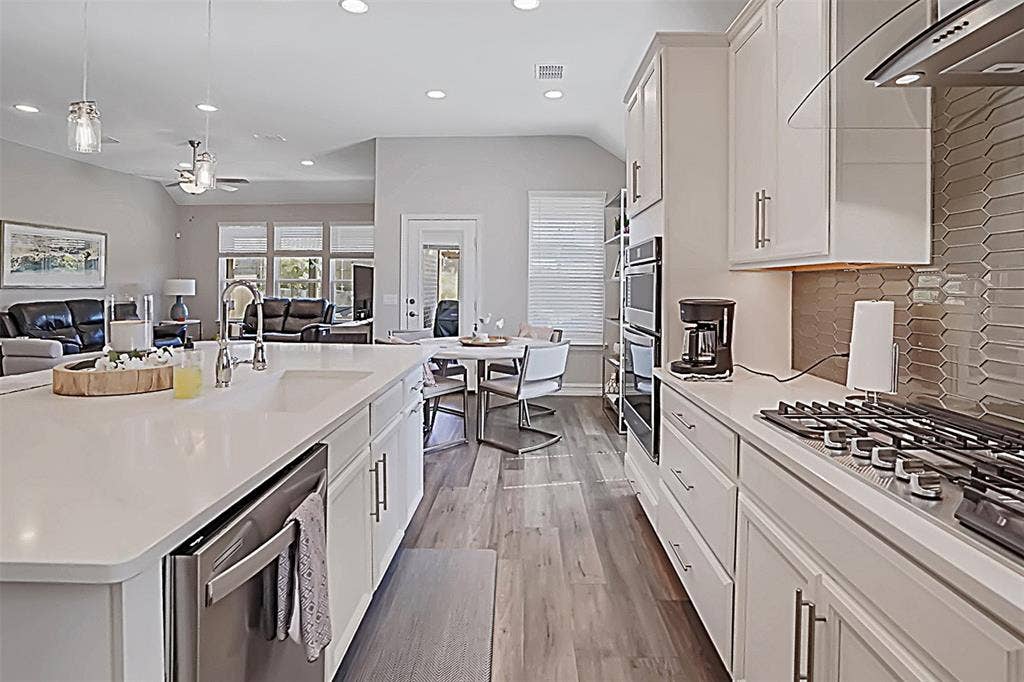2700 Gillingham Lane, McKinney, TX 75071 2700 Gillingham Lane, McKinney, TX 75071
