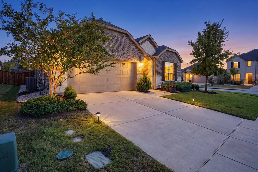 2700 Gillingham Lane, McKinney, TX 75071 2700 Gillingham Lane, McKinney, TX 75071