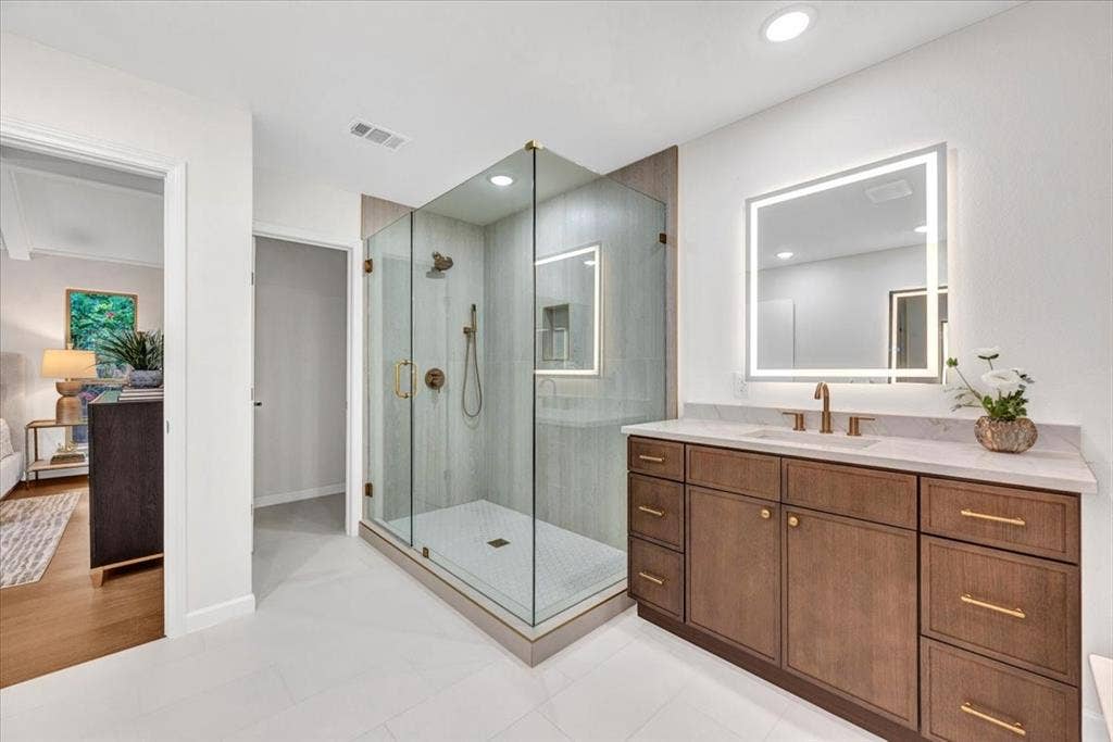 2801 W Aspen Court, Plano, TX 75075 2801 W Aspen Court, Plano, TX 75075