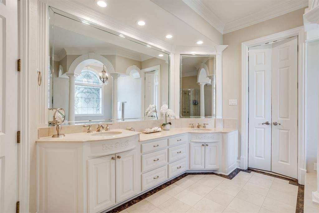 6800 Oak Hill Drive, Fort Worth, TX 76132 6800 Oak Hill Drive, Fort Worth, TX 76132