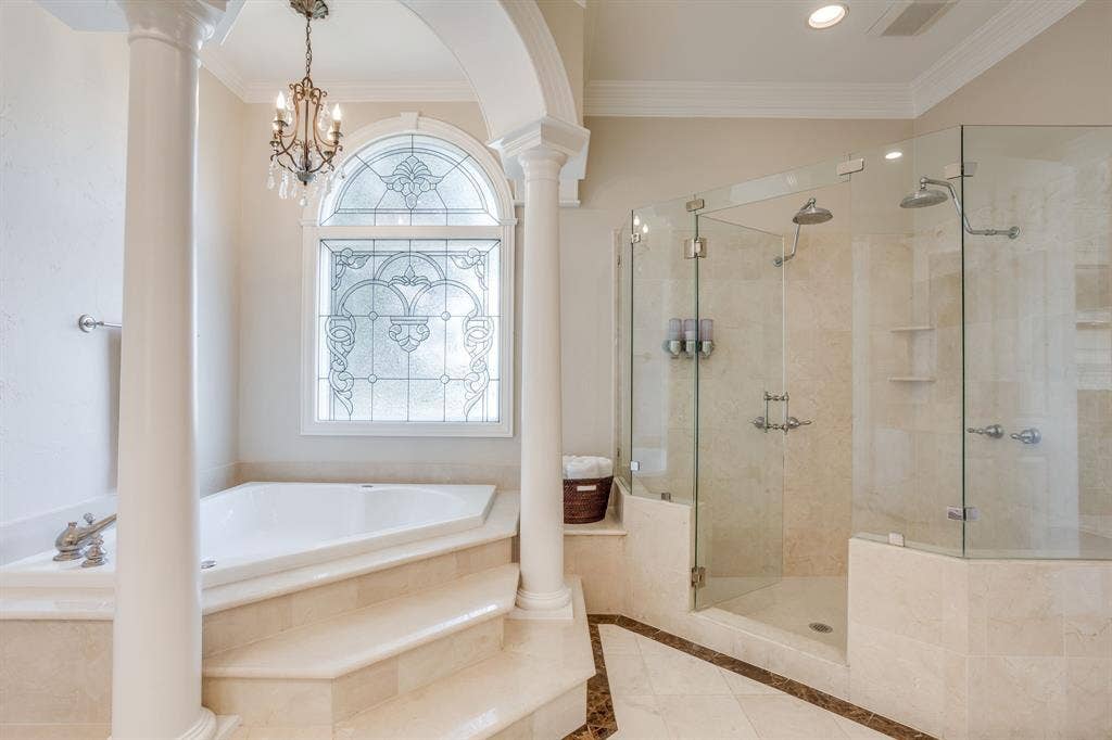 6800 Oak Hill Drive, Fort Worth, TX 76132 6800 Oak Hill Drive, Fort Worth, TX 76132