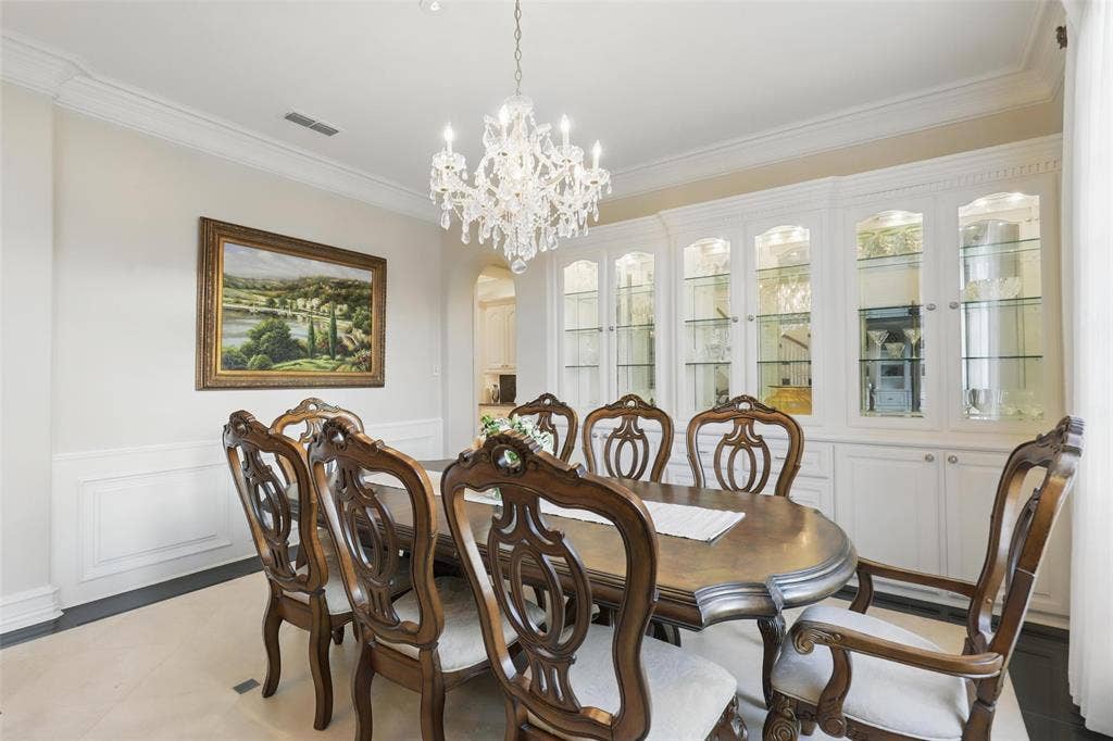 6800 Oak Hill Drive, Fort Worth, TX 76132 6800 Oak Hill Drive, Fort Worth, TX 76132