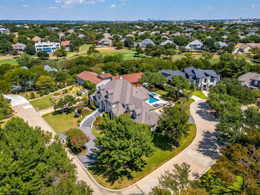 6800 Oak Hill Drive, Fort Worth, TX 76132 6800 Oak Hill Drive, Fort Worth, TX 76132