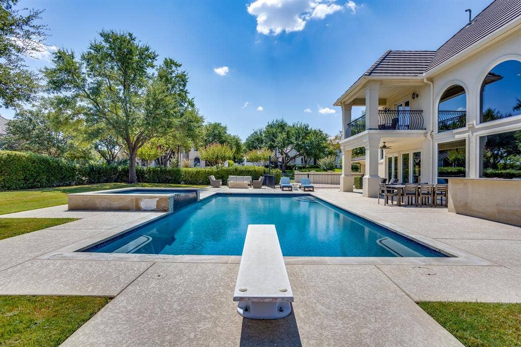 6800 Oak Hill Drive, Fort Worth, TX 76132 6800 Oak Hill Drive, Fort Worth, TX 76132