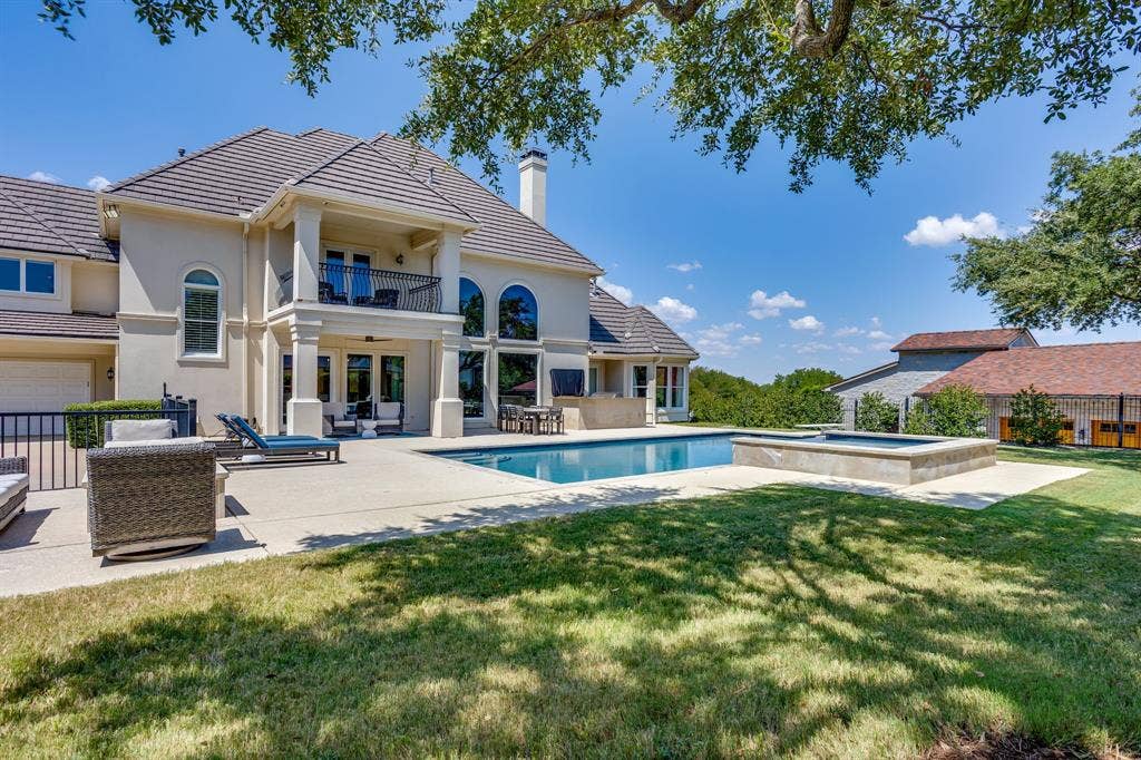6800 Oak Hill Drive, Fort Worth, TX 76132 6800 Oak Hill Drive, Fort Worth, TX 76132