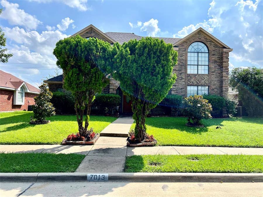 Property photo for 7013 Tremont Lane, Rowlett, TX