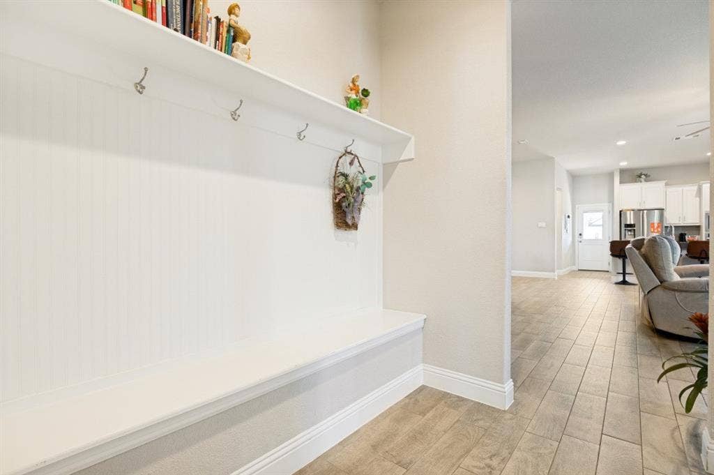 1006 Summer Grove Drive, Midlothian, TX 76065