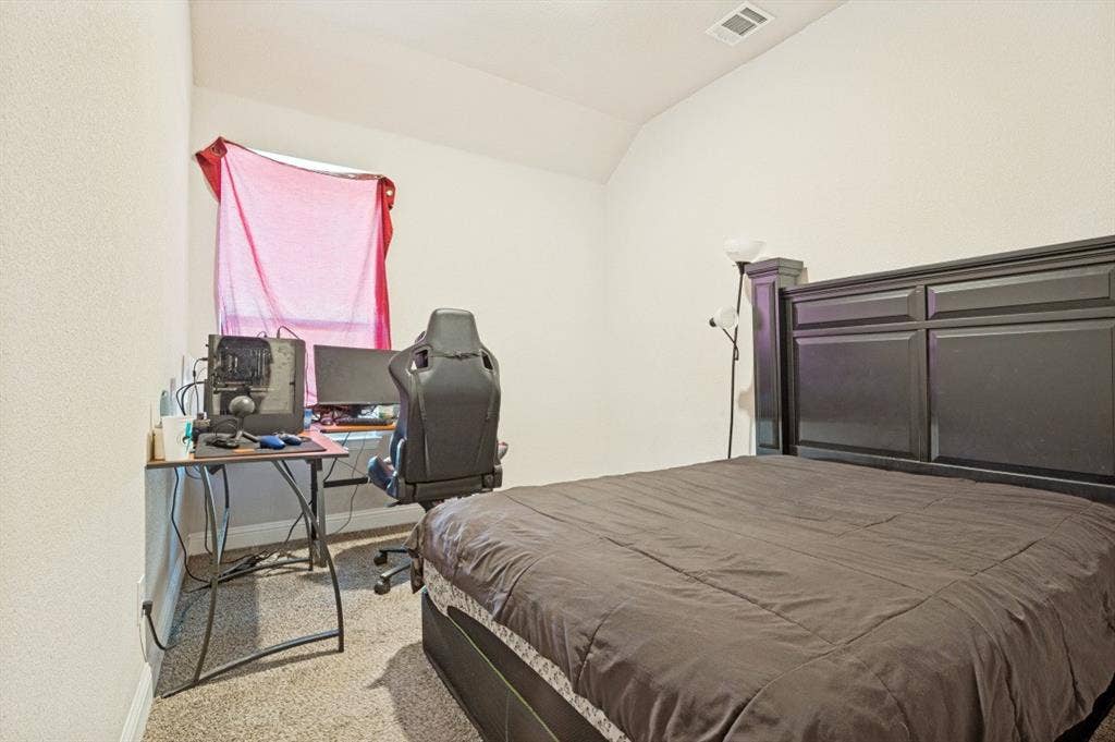 1006 Summer Grove Drive, Midlothian, TX 76065