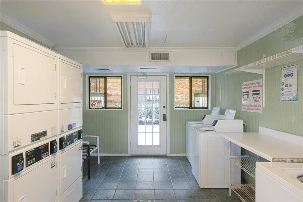 2805 Lineville Drive, #105, Farmers Branch, TX 75234 2805 Lineville Drive, #105, Farmers Branch, TX 75234