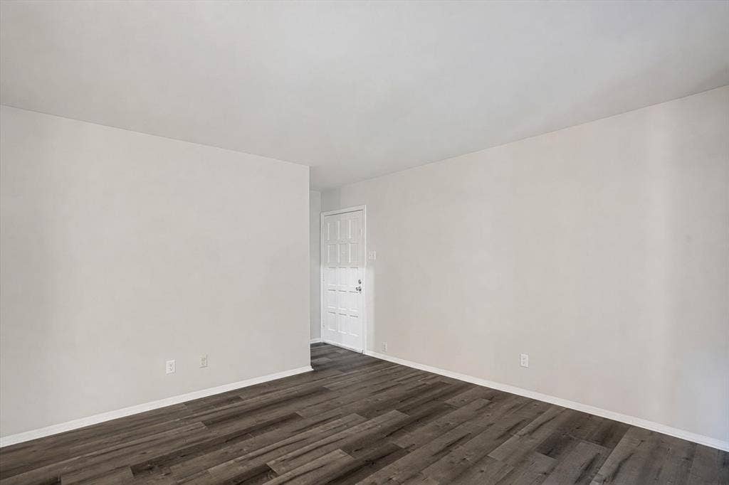 2805 Lineville Drive, #105, Farmers Branch, TX 75234 2805 Lineville Drive, #105, Farmers Branch, TX 75234