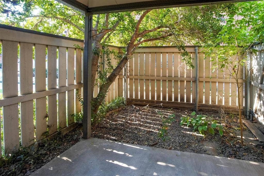 2805 Lineville Drive, #105, Farmers Branch, TX 75234 2805 Lineville Drive, #105, Farmers Branch, TX 75234