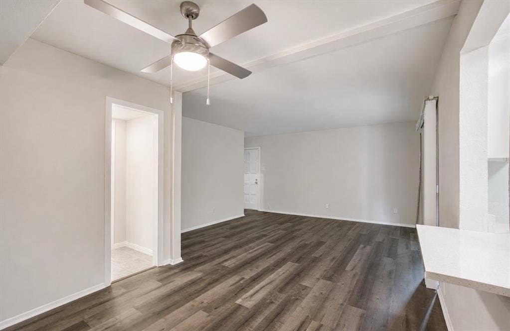 2805 Lineville Drive, #105, Farmers Branch, TX 75234 2805 Lineville Drive, #105, Farmers Branch, TX 75234
