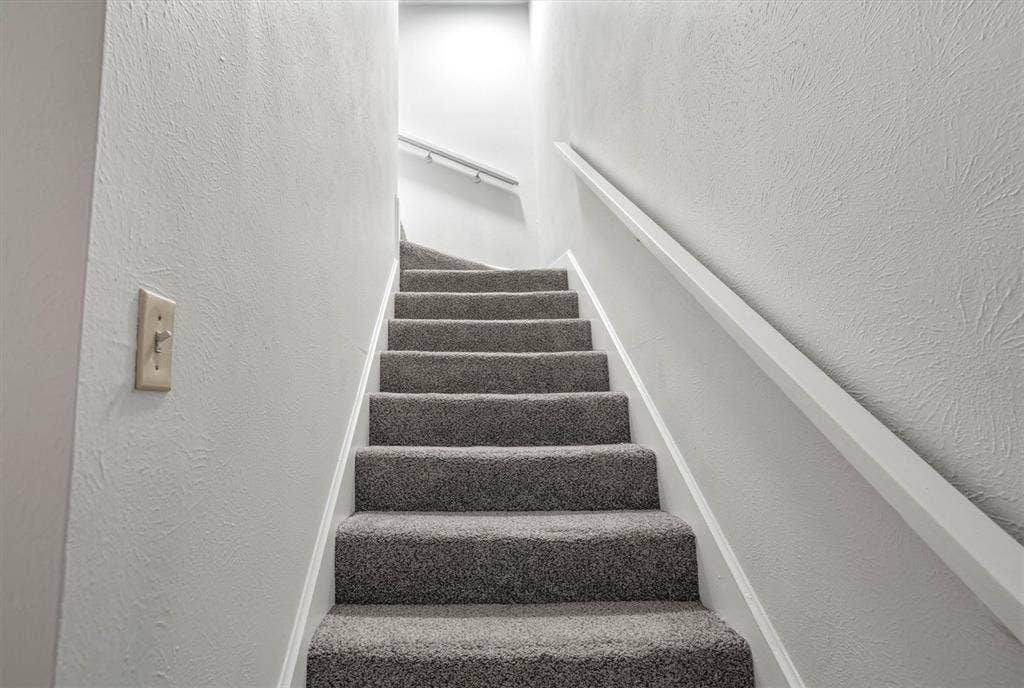 2805 Lineville Drive, #105, Farmers Branch, TX 75234 2805 Lineville Drive, #105, Farmers Branch, TX 75234