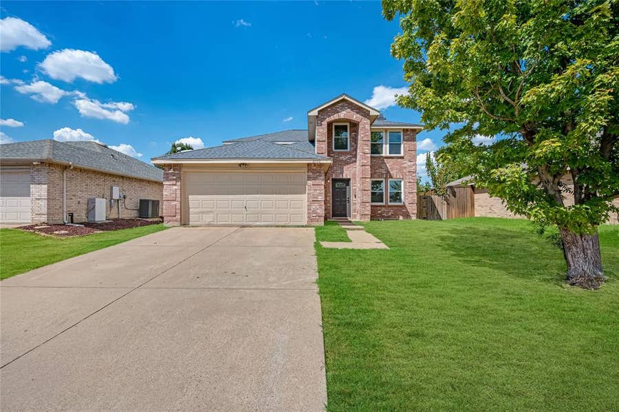 Property photo for 2132 Zion Hill, Grand Prairie, TX