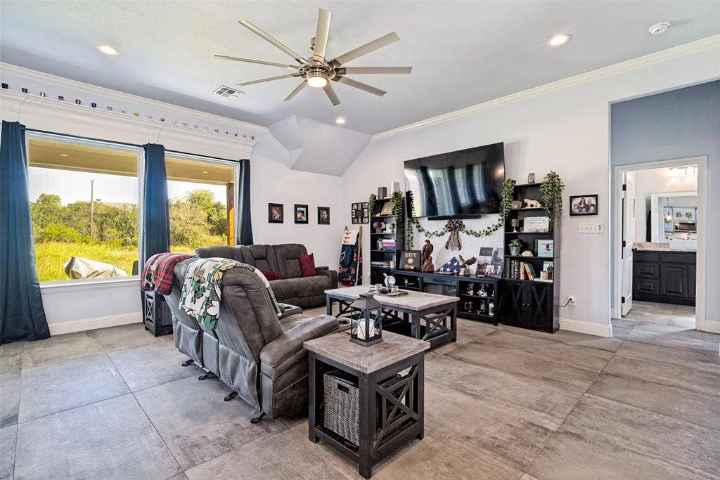 2128 Christine Drive, Granbury, TX 76048