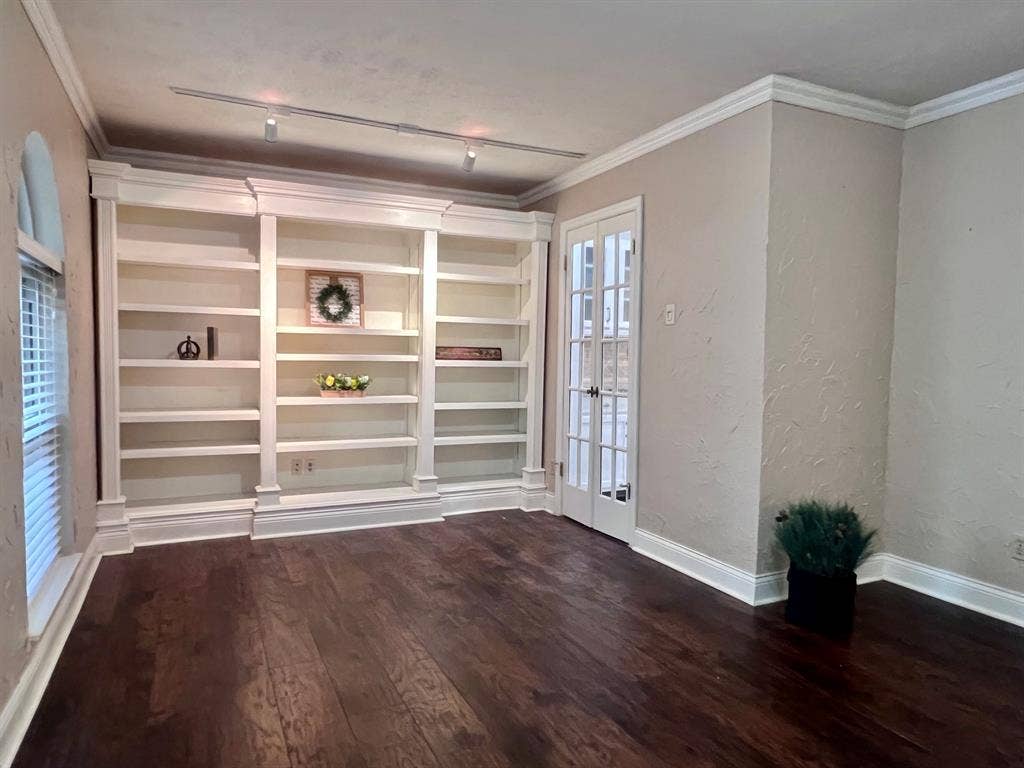 3925 Villa Downs Drive, Plano, TX 75023 3925 Villa Downs Drive, Plano, TX 75023