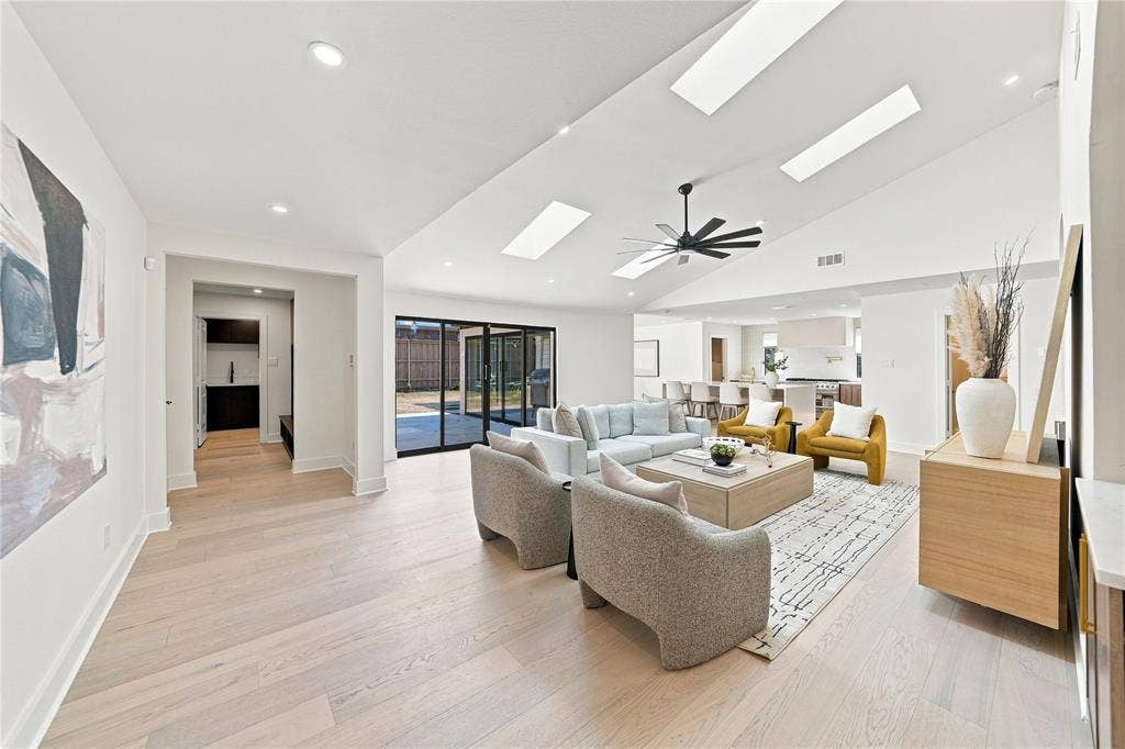 16212 Spring Creek Road, Dallas, TX 75248 16212 Spring Creek Road, Dallas, TX 75248