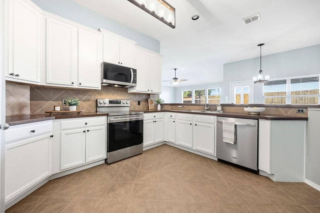 15533 Adlong Drive, Fort Worth, TX 76262 15533 Adlong Drive, Fort Worth, TX 76262