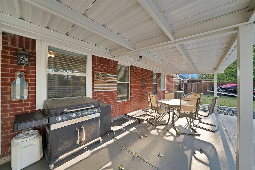 317 Anita Lane, Waxahachie, TX 75165