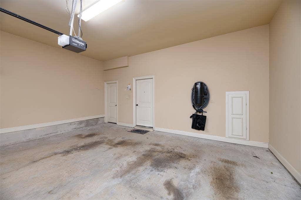 7914 Bishop Road, Plano, TX 75024 7914 Bishop Road, Plano, TX 75024