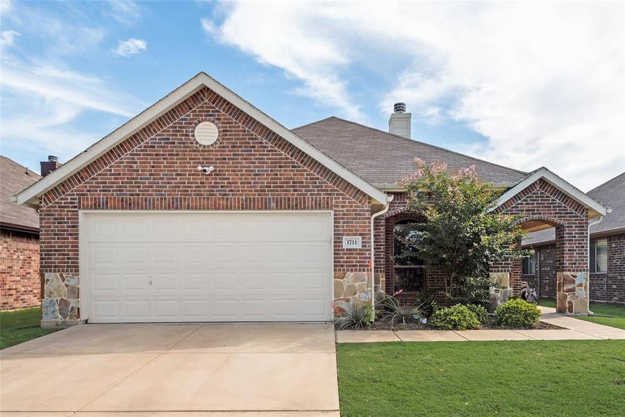 Property photo for 1711 Wooley Way, Seagoville, TX
