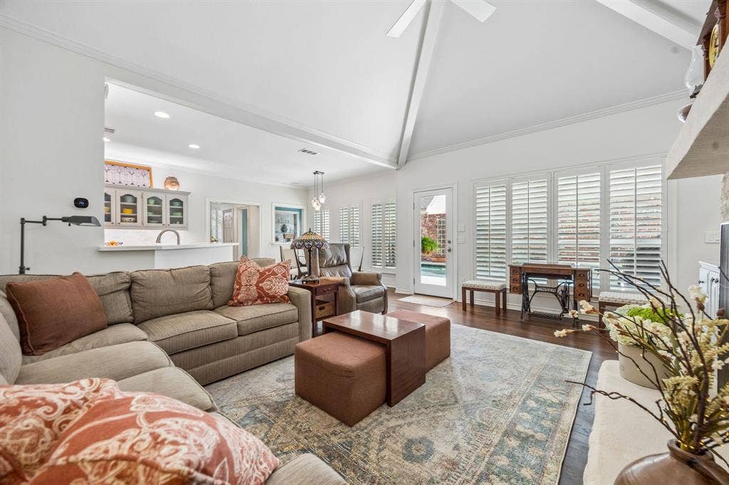 5916 Richwater Drive, Dallas, TX 75252 5916 Richwater Drive, Dallas, TX 75252