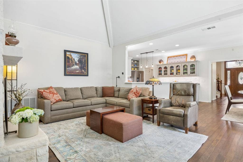 5916 Richwater Drive, Dallas, TX 75252 5916 Richwater Drive, Dallas, TX 75252