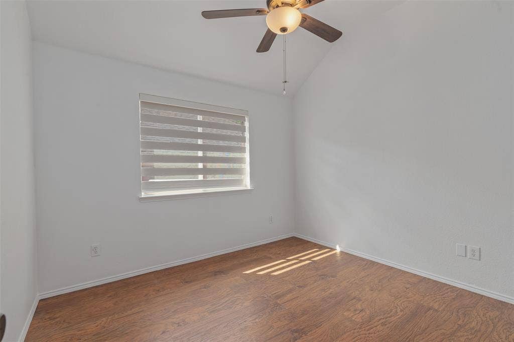 2809 Hollow Ridge Drive, Denton, TX 76210 Secondary bedroom 3
