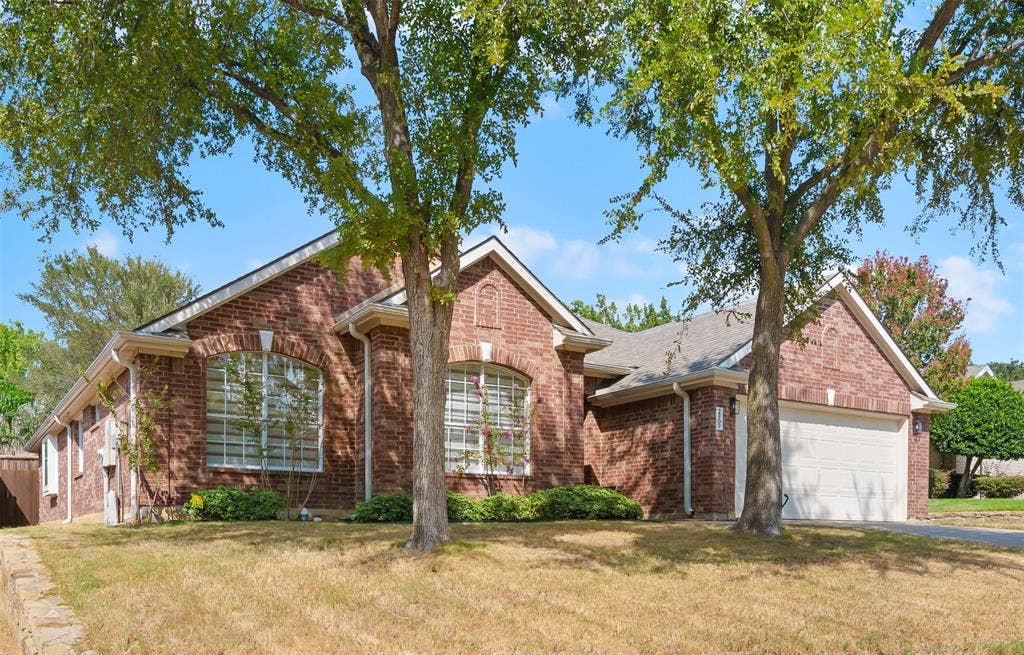 2809 Hollow Ridge Drive, Denton, TX 76210 2809 Hollow Ridge Drive, Denton, TX 76210