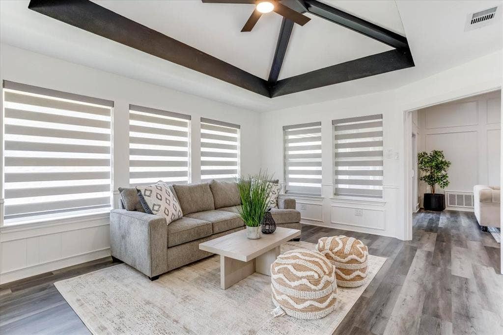 2100 Antibes Drive, Carrollton, TX 75006 2100 Antibes Drive, Carrollton, TX 75006