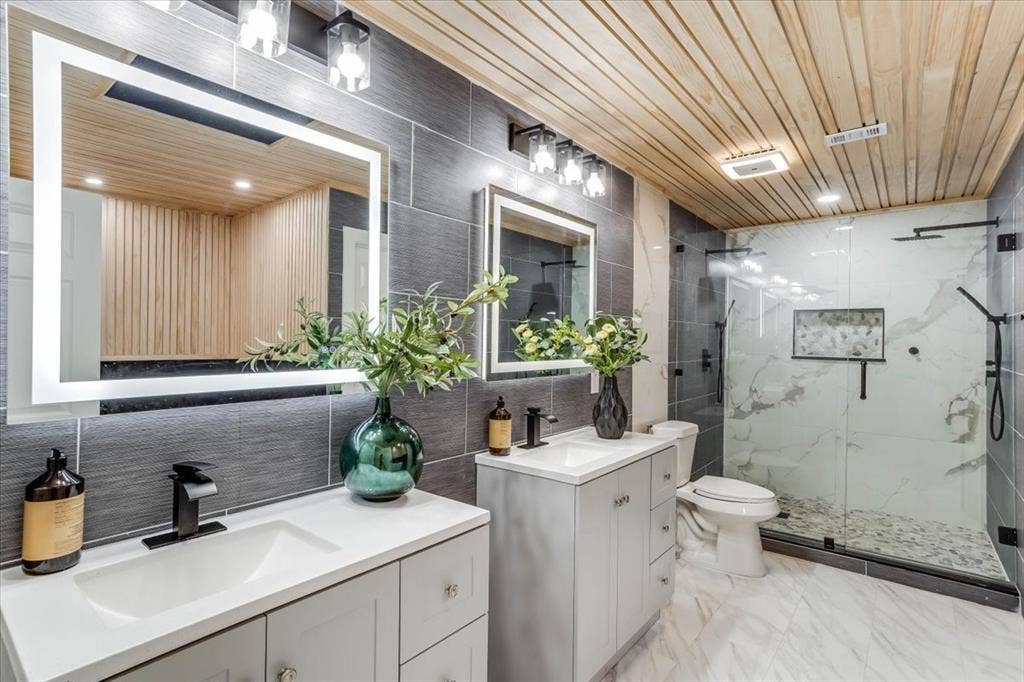 2100 Antibes Drive, Carrollton, TX 75006 2100 Antibes Drive, Carrollton, TX 75006