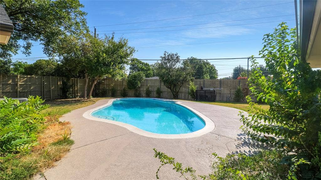 7862 La Verdura, Dallas, TX 75248