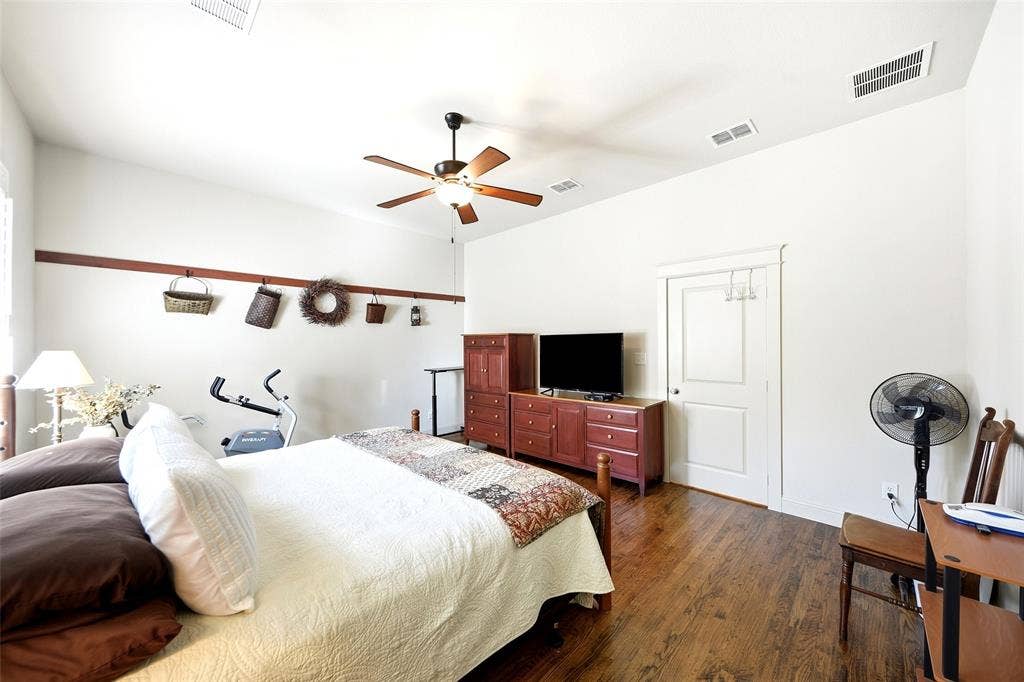7205 Darrow Drive, McKinney, TX 75071 7205 Darrow Drive, McKinney, TX 75071