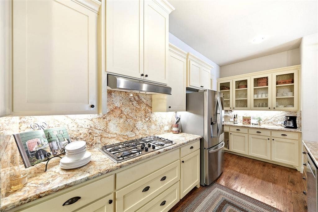 7205 Darrow Drive, McKinney, TX 75071 7205 Darrow Drive, McKinney, TX 75071