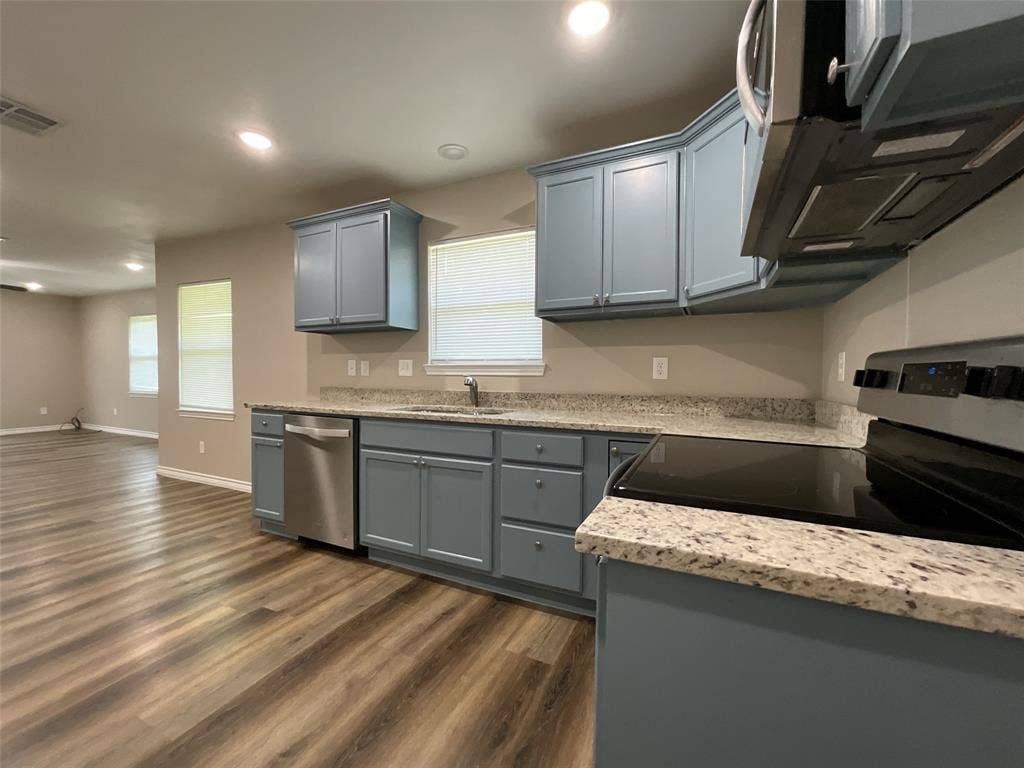 608 N Cedar Street, Malakoff, TX 75148 608 N Cedar Street, Malakoff, TX 75148